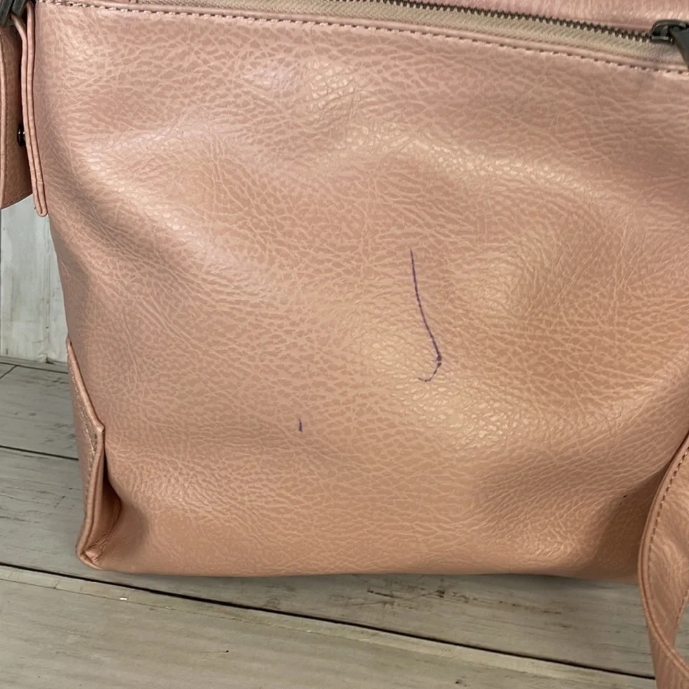 Matt and Nat Pink Monkland Dwell Hobo